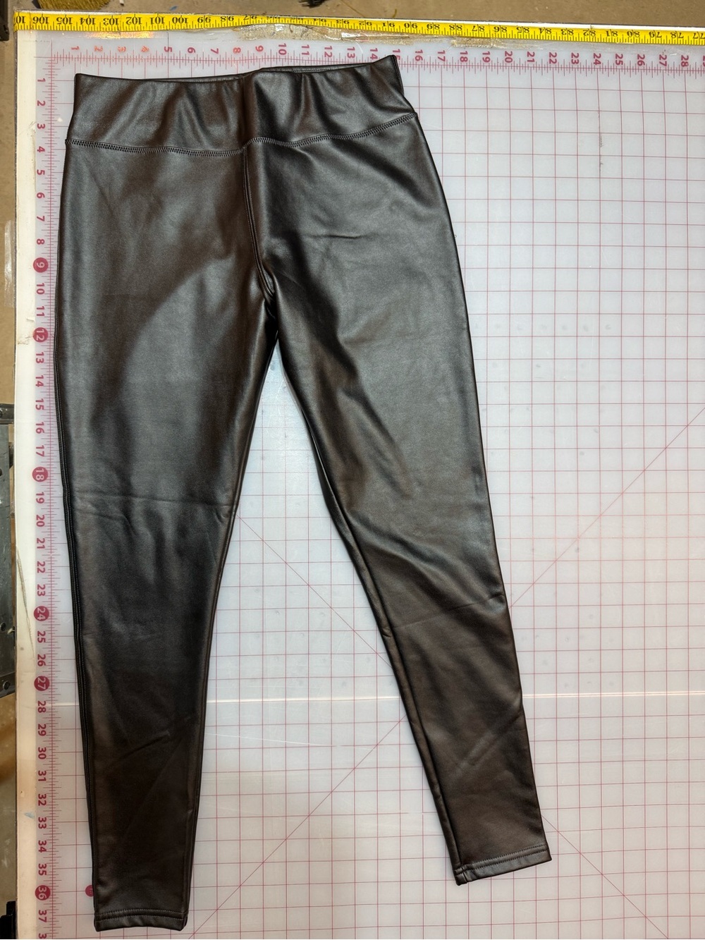 Women’s Nordstrom Rack Black Faux Leather Leggings